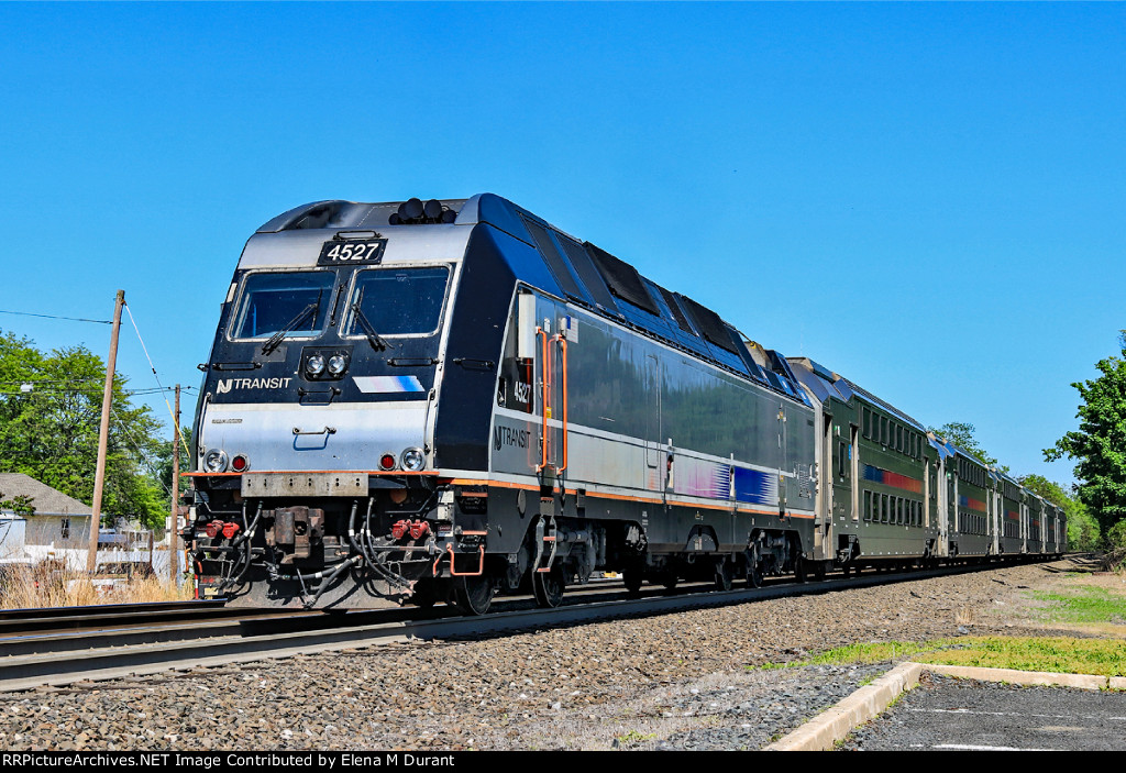 NJT 4527 on train 5742